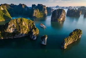 Hanoi: 5-Day Northern Vietnam Tour: Halong Bay Cruise & More