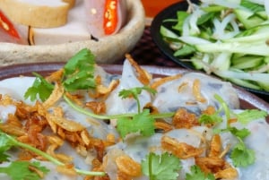 Hanoi: 7 Tastings Street Food Tour with Train Street