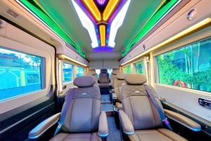 Luchthaven Hanoi: Transfer van of naar Sapa per luxe limousine