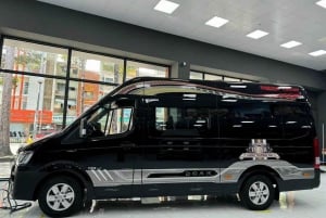 Luchthaven Hanoi: Transfer van of naar Sapa per luxe limousine