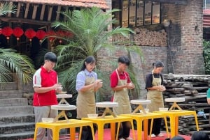 Hanoi: tour artigianale con incenso, produzione di cappelli o ceramica