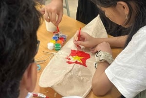 Hanoi: Ba Duong Noin pilli- ja leijakylä tai hattu ja suitsuke