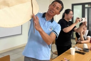 Hanoi: Ba Duong Noin pilli- ja leijakylä tai hattu ja suitsuke