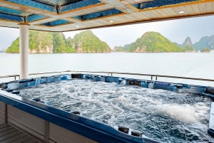 Ханой: круиз по заливу Бай-Ту-Лонг с обедом и каякингом
