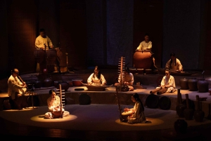 Hanoi: Bat Trang Vespa-ajelu, keramiikkakylä, GOM-live-esitys