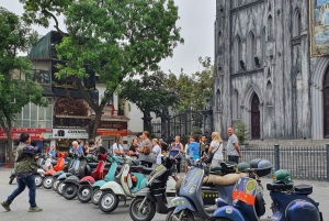 Hanoi: Bat Trang Vespa-ajelu, keramiikkakylä, GOM-live-esitys