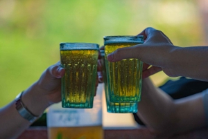 ハノイの新鮮な地元のビールと料理のツアー、トレインストリート