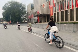 Hanoi: Sykkeltur gjennom skjulte perler og bananøya