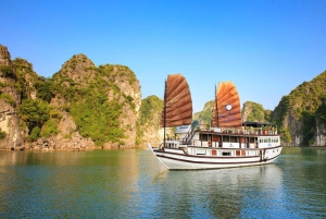 Hanoi: Crucero panorámico de 2 días por la impresionante belleza de Bai Tu Long