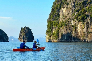 Hanoi: Crucero panorámico de 2 días por la impresionante belleza de Bai Tu Long