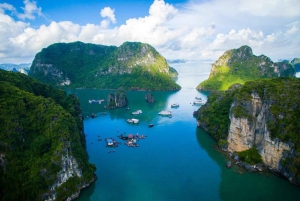 Hanoi: Crucero panorámico de 2 días por la impresionante belleza de Bai Tu Long
