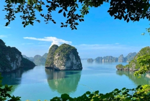 Hanoi: Crucero panorámico de 2 días por la impresionante belleza de Bai Tu Long