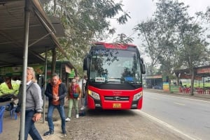 Hanoi: Limousinebusbilletter til Ninh Binh – bus til små grupper