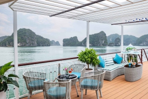 Hanoi/Cat Ba: Lan Ha Bay-dagcruise met donkere en heldere grotten