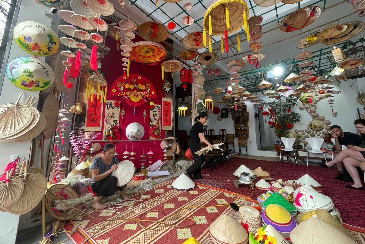 Hanoi City Tour: Craft Village, Temple of Literature, Hoa Lo