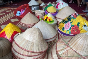Hanoi City Tour: Craft Village, Temple of Literature, Hoa Lo