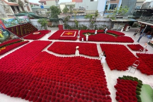 Hanoi City Tour: Craft Village, Temple of Literature, Hoa Lo