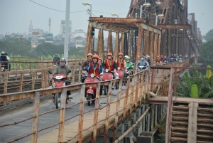 Tour en Vespa vintage por Hanói con mujeres