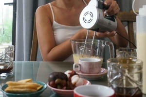 Hanoi Coffee Workshop: Gör 6 vietnamesiska kaffedrinkar i ett lokalt hem