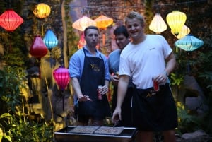 Hanoi: Cooking Class in a Local Villa with Market Tour