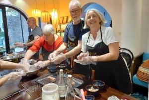 Hanoi: Cooking Class in a Local Villa with Market Tour