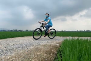 Hanoin maaseudun pyöräretki: Punaisen joen kulttuuri ja arkielämä