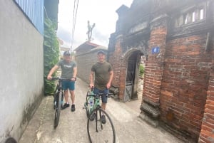 Hanoin maaseudun pyöräretki: Punaisen joen kulttuuri ja arkielämä