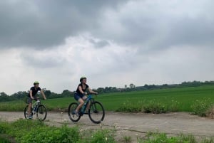 Hanoin maaseudun pyöräretki: Punaisen joen kulttuuri ja arkielämä