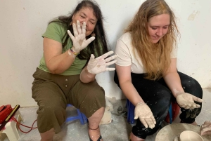 Excursion en moto dans la campagne de Hanoi : Village de céramique de Bat Trang