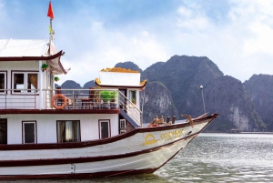 Hanoi: Mysig Halong Bay-kryssning med måltider över natten