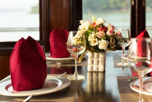 Hanoi: Mysig Halong Bay-kryssning med måltider över natten