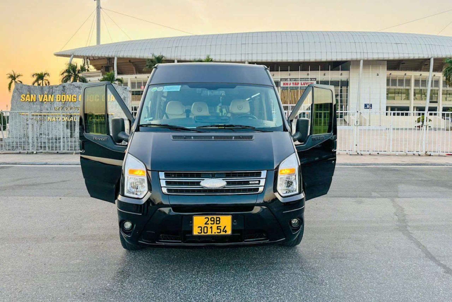 Hanoi: Trasferimento giornaliero ad Ha Long in limousine di lusso