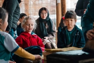 Hanoi: Dong Ho Painting Village & Dau Pagoda Tour with Lunch