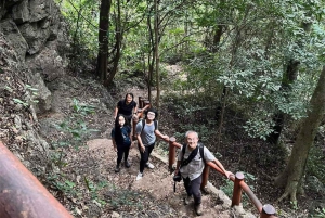 Hanoi: Cat Ban helmi – kahden päivän risteily ja kajakkimatka