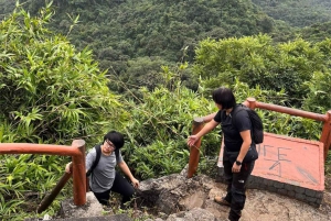 Hanoi: Cat Ban helmi – kahden päivän risteily ja kajakkimatka