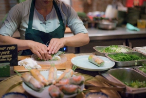 ハノイ・フード・アドベンチャー：ベトナム市場ツアー＆料理教室