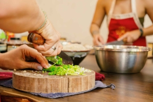 ハノイ・フード・アドベンチャー：ベトナム市場ツアー＆料理教室