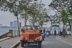 Gastronomie, culture, tourisme et divertissements à Hanoï en jeep de l'armée vietnamienne