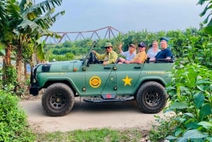 Gastronomie, culture, tourisme et divertissements à Hanoï en jeep de l'armée vietnamienne