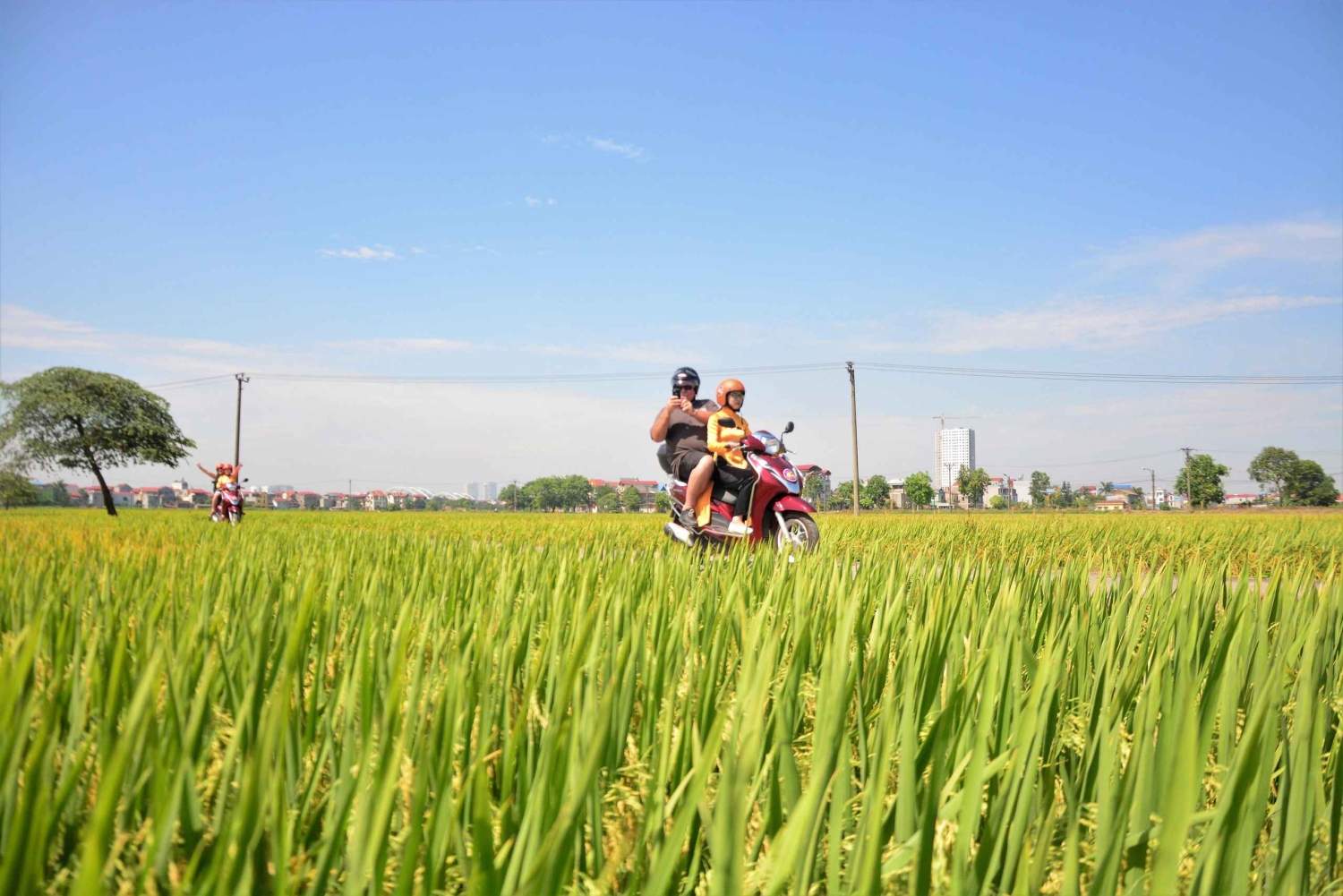 Hanoi: Heldagstur på Vespa i byen og på landet