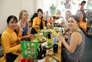 Hanoi: Heldagstur på Vespa i byen og på landet