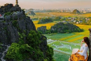 Hanoi: Koko päivän retki Hoa Luun, Tam Cociin ja Mua-luolaan, sisältäen aterian