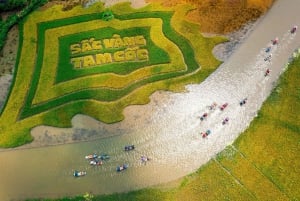 Hanoi: Koko päivän retki Hoa Luun, Tam Cociin ja Mua-luolaan, sisältäen aterian