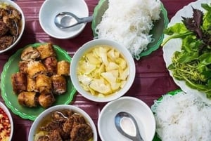 Hanoi: Guidad tur med gatumat för små grupper