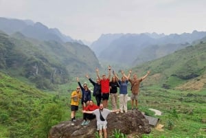 Ha Giang Loop Motorbike 4-Days 3-Nights - VIP Bus Transfer