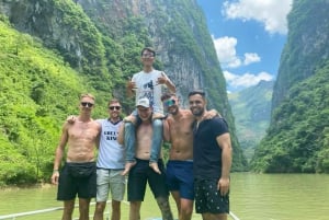 Ha Giang Loop Motorbike 4-Days 3-Nights - VIP Bus Transfer