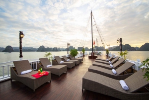 Hanoi: Ha Long Bay 2-daagse dagtour per 4-sterren luxe jonk