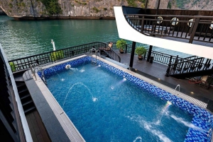 Hanoi: Ha Long Bay 5 tähden risteily 2 päivän päiväkierros