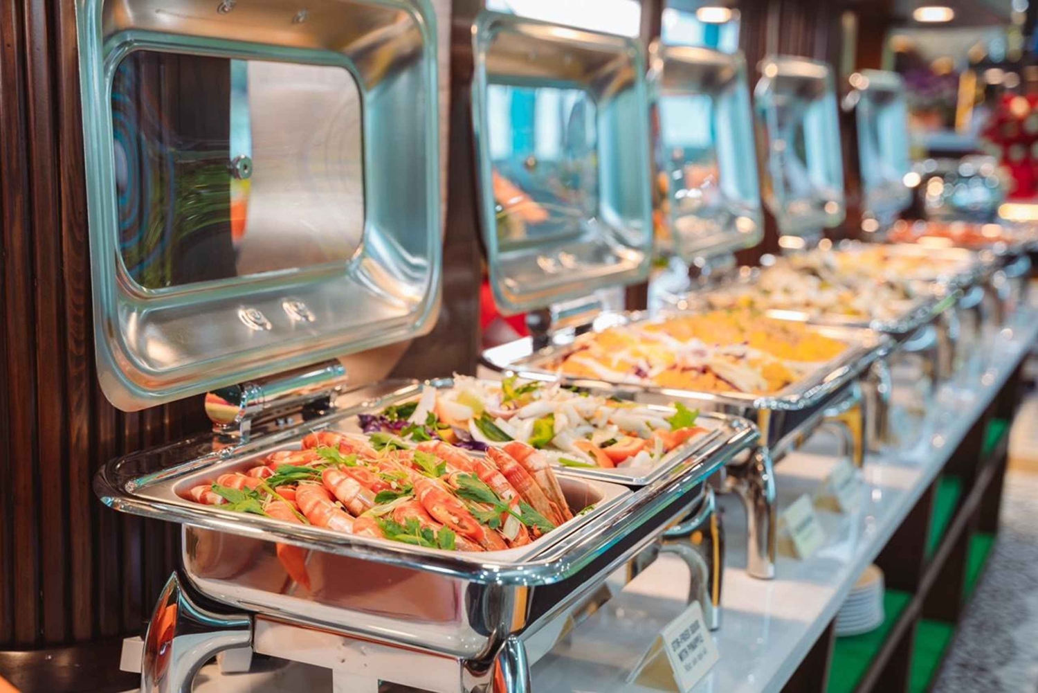 ハノイ：ハロン湾日帰りツアー - アポロクルーズ、ジャグジー、ビュッフェ