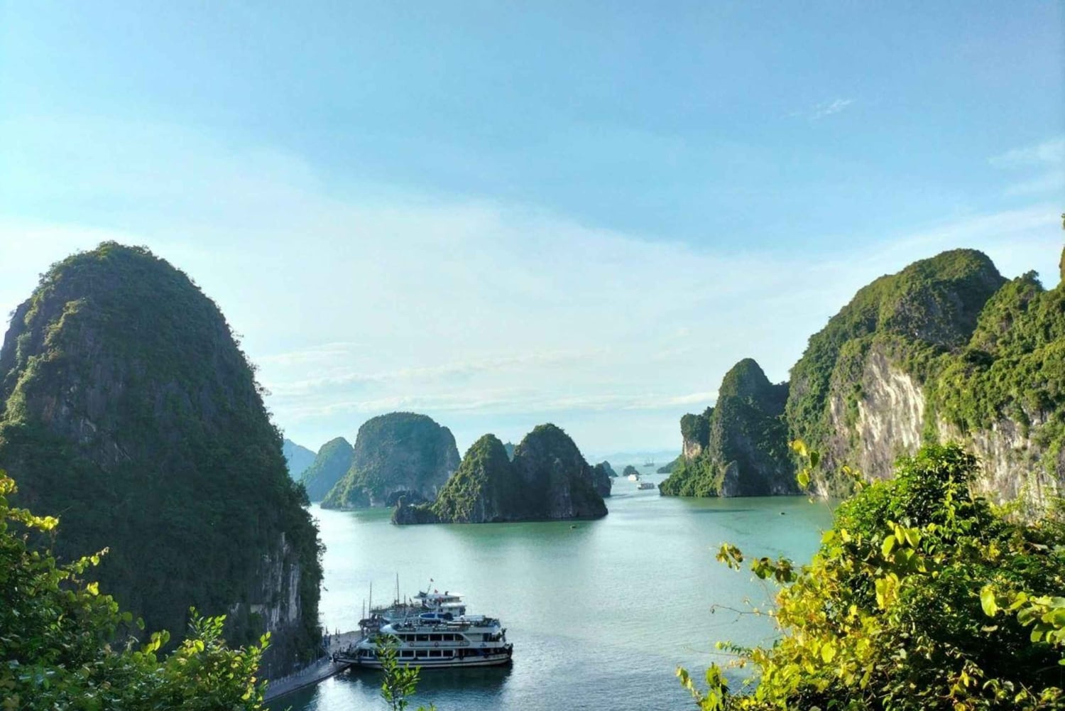 Hanói: Viagem de um dia à Baía de Ha Long – Cruzeiro de luxo e almoço local
